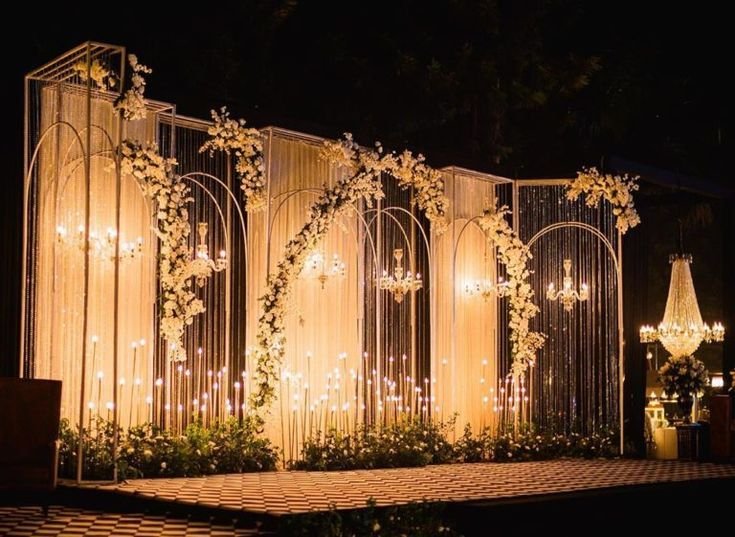 Golden event décor lighting setup